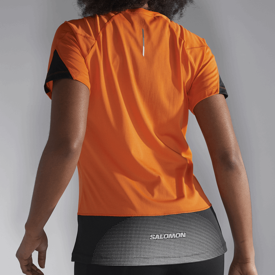 Women's Short Sleeve T-Shirt Cross Run Scarlet Ibis-Black-Nocturne - Image 3